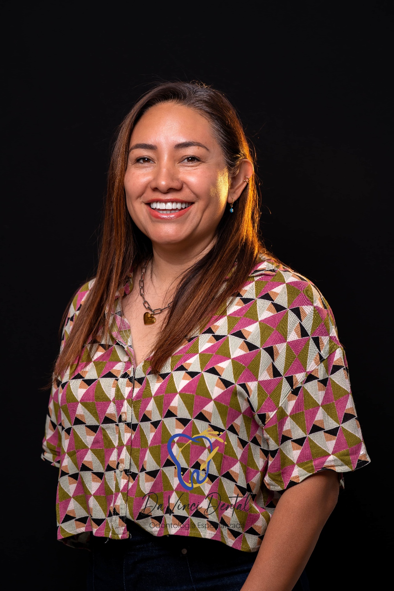 Angelica Martinez Lima — CARILLAS DENTALES